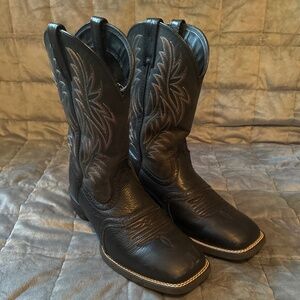 Aroat men’s black boots size 10.5D